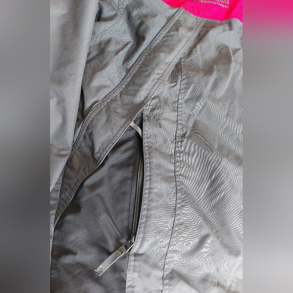 Black, red, and grey Boulder Ridge Columbia Multi Layered Winter Jacket Mens XL - Picture 7 of 9